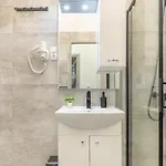 Very Central New And Modern Home